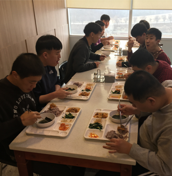 중식, 간식제공